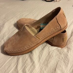 Toms Tan Suede Flats